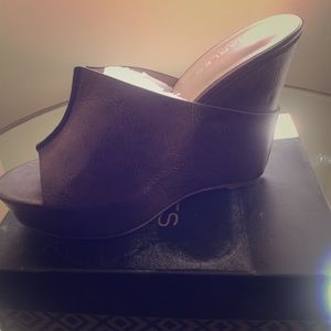 Charles David Wedge Sandals